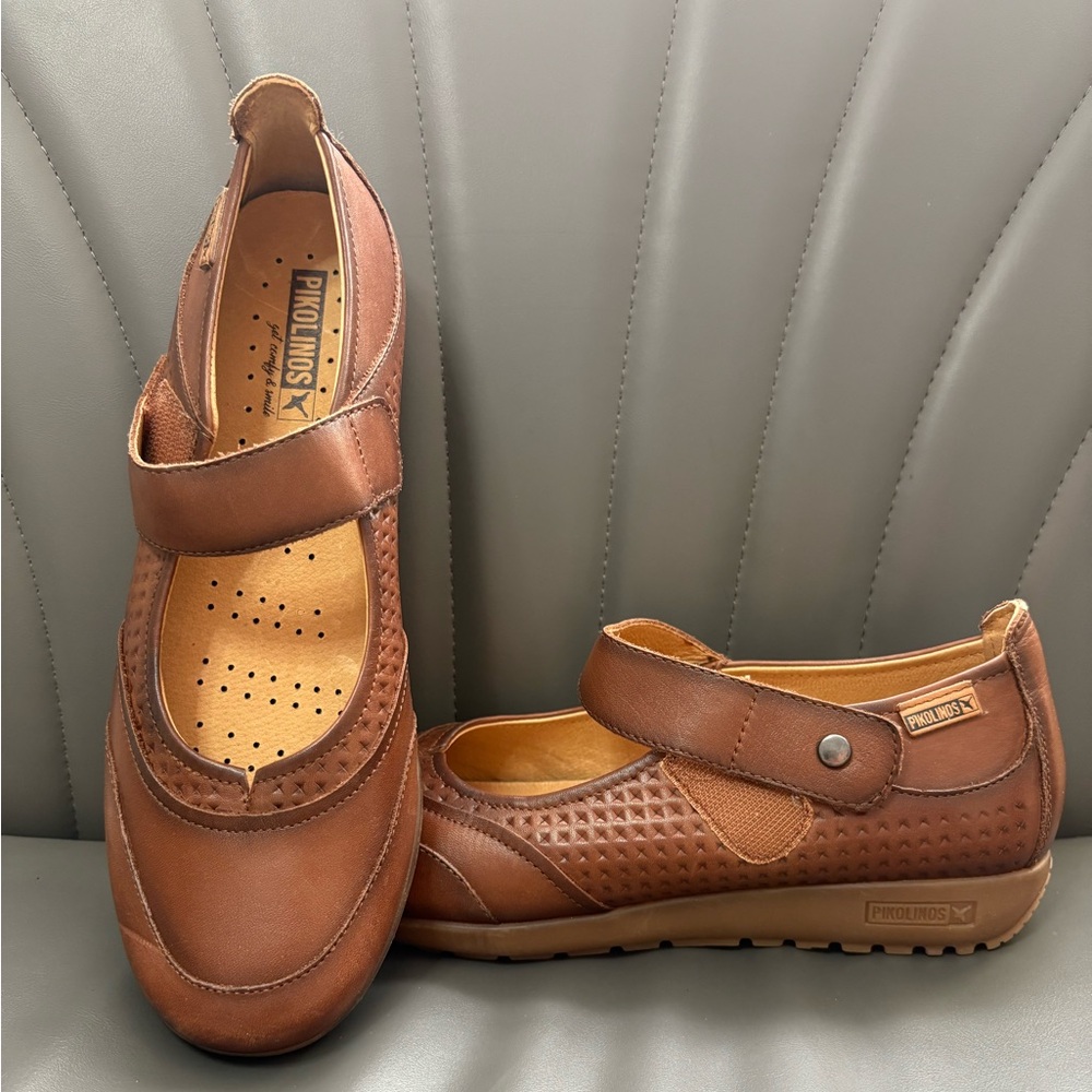 Pinkolinos Mary Jane’s size 39/9
